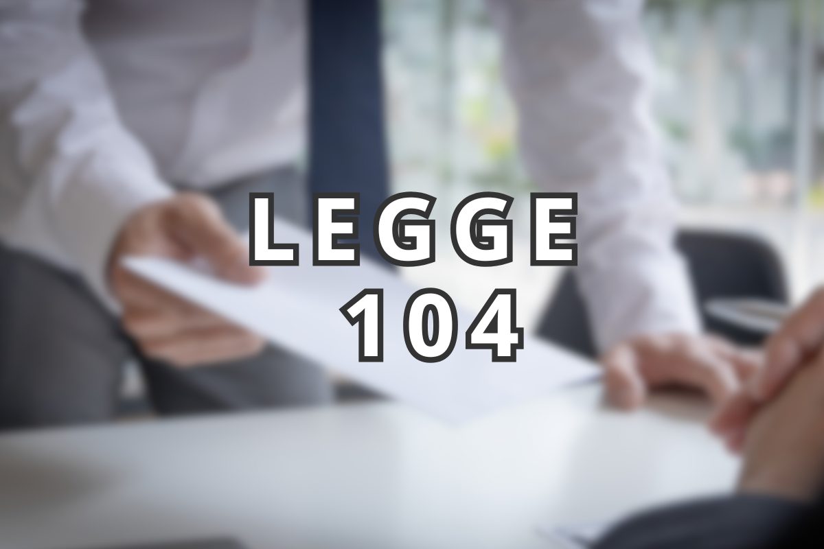 Lettera dimissione e scritta legge 104