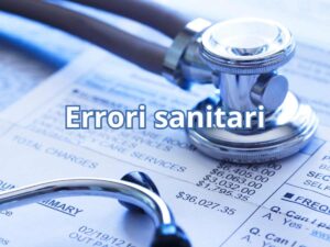 Stetoscopio medico e scritta "Errori sanitari"