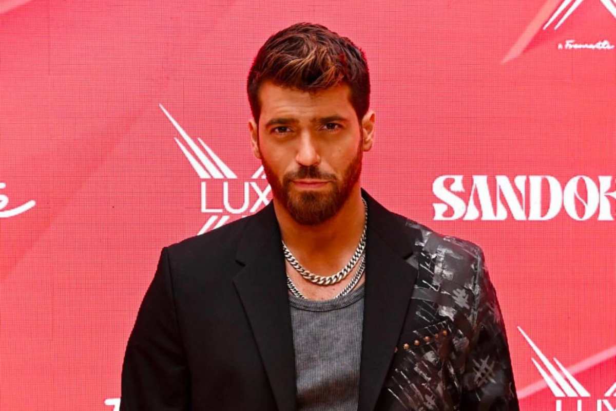 can yaman red carpet