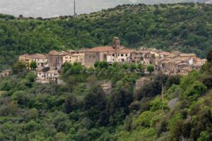 Vista panoramica del borgo di Collepardo